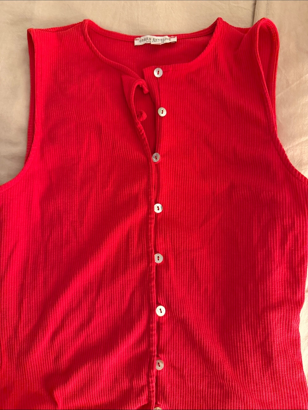 Red Button-Front Ribbed tank top - Picture 2 of 3
